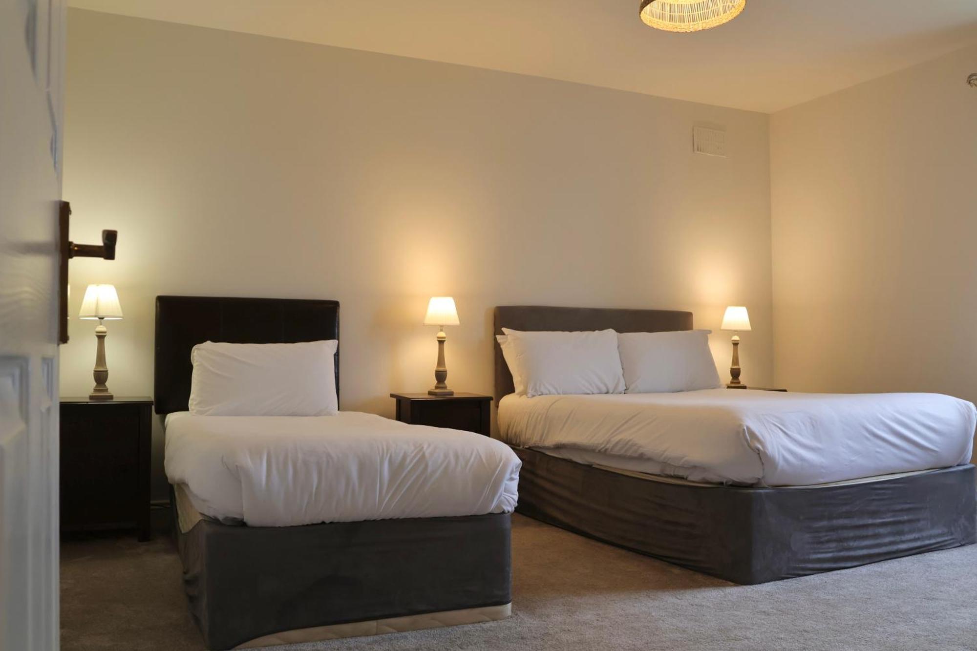 Doolin Village Lodges ภายนอก รูปภาพ