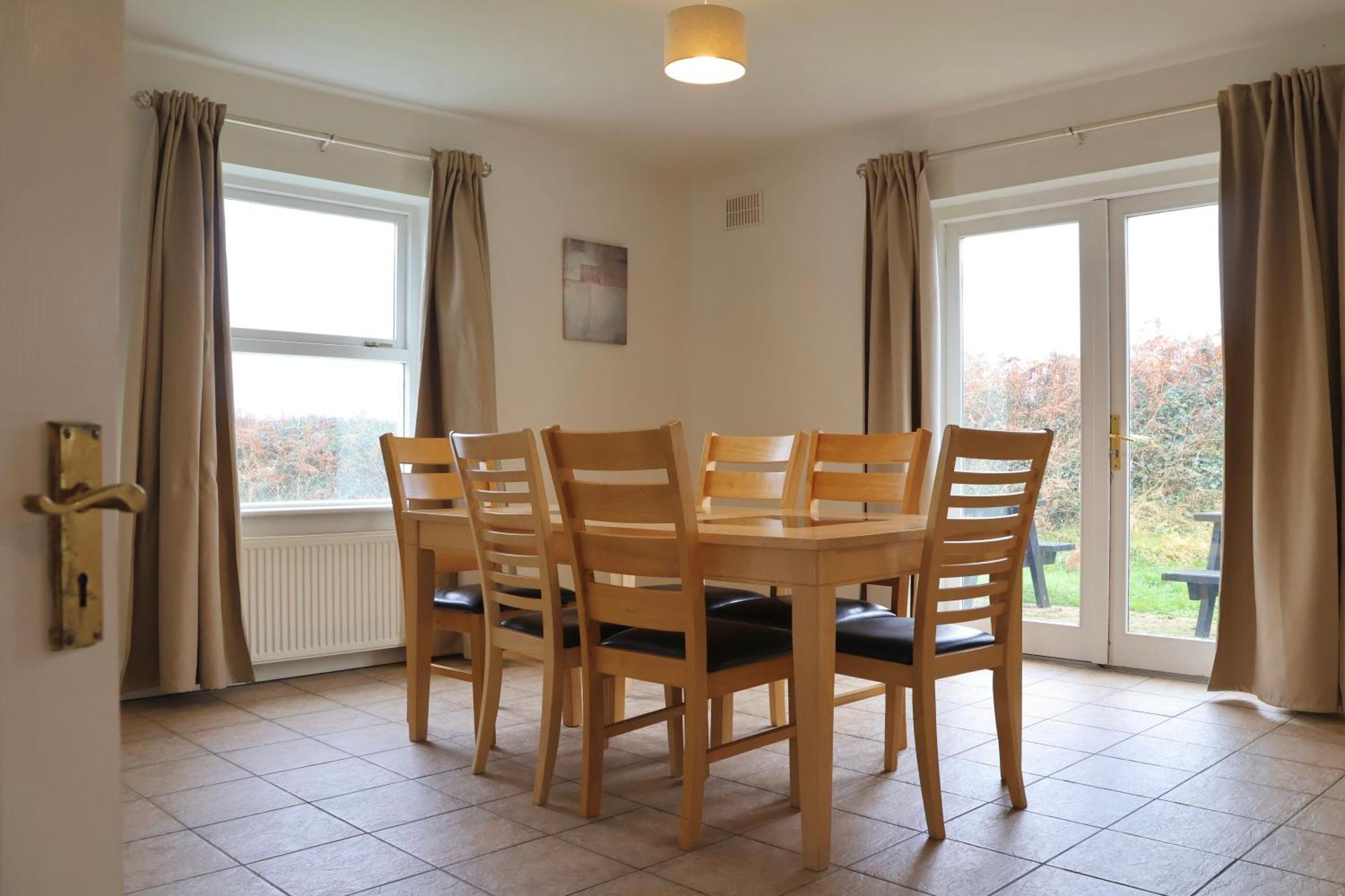 Doolin Village Lodges ภายนอก รูปภาพ