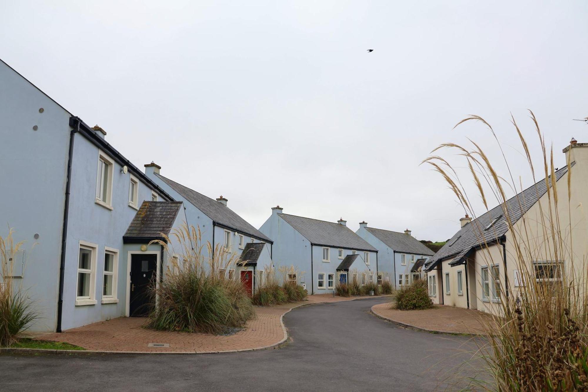 Doolin Village Lodges ภายนอก รูปภาพ