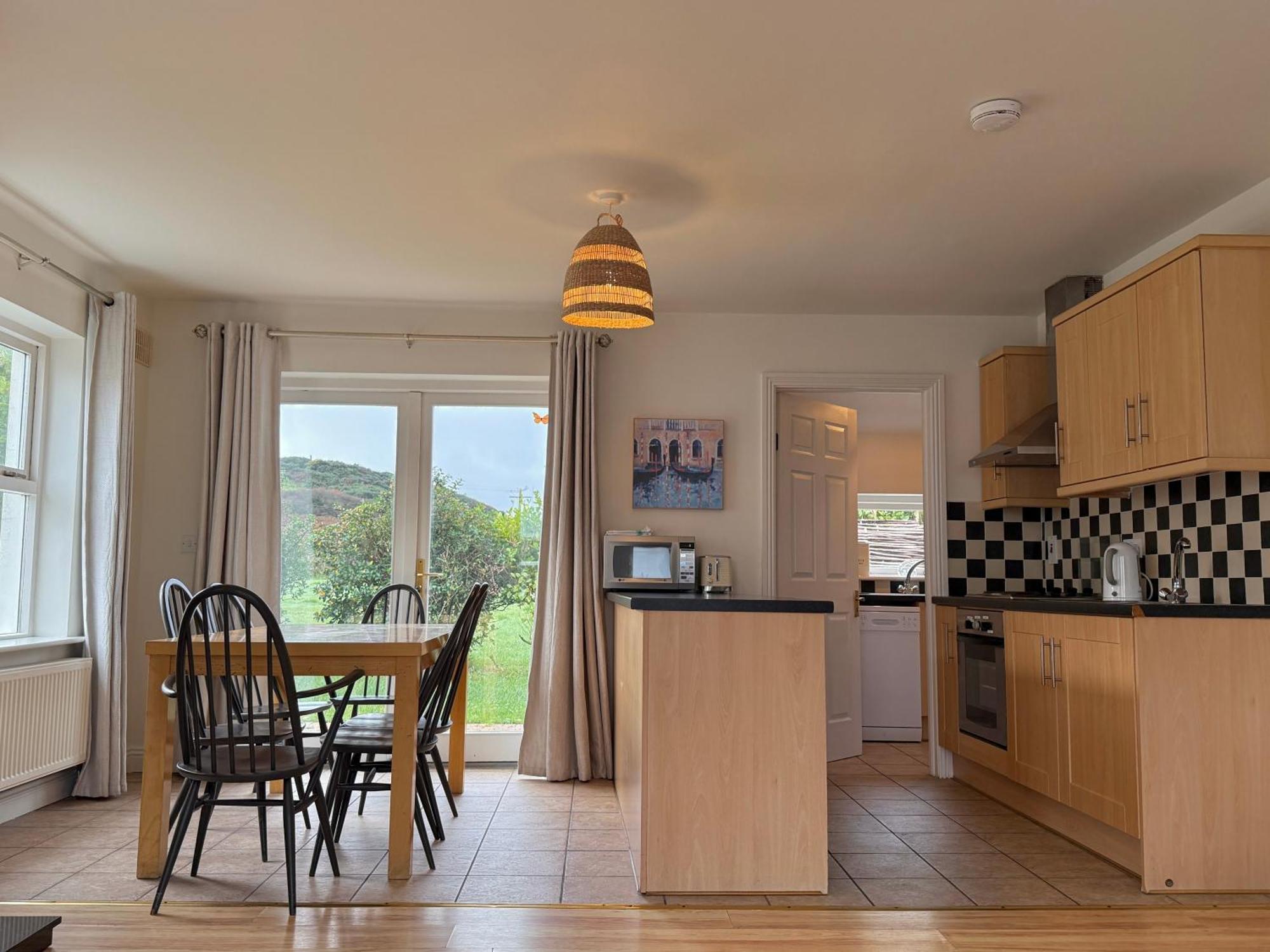 Doolin Village Lodges ภายนอก รูปภาพ